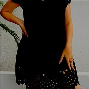 Elegant Black Scalloped Hem Dress🖤